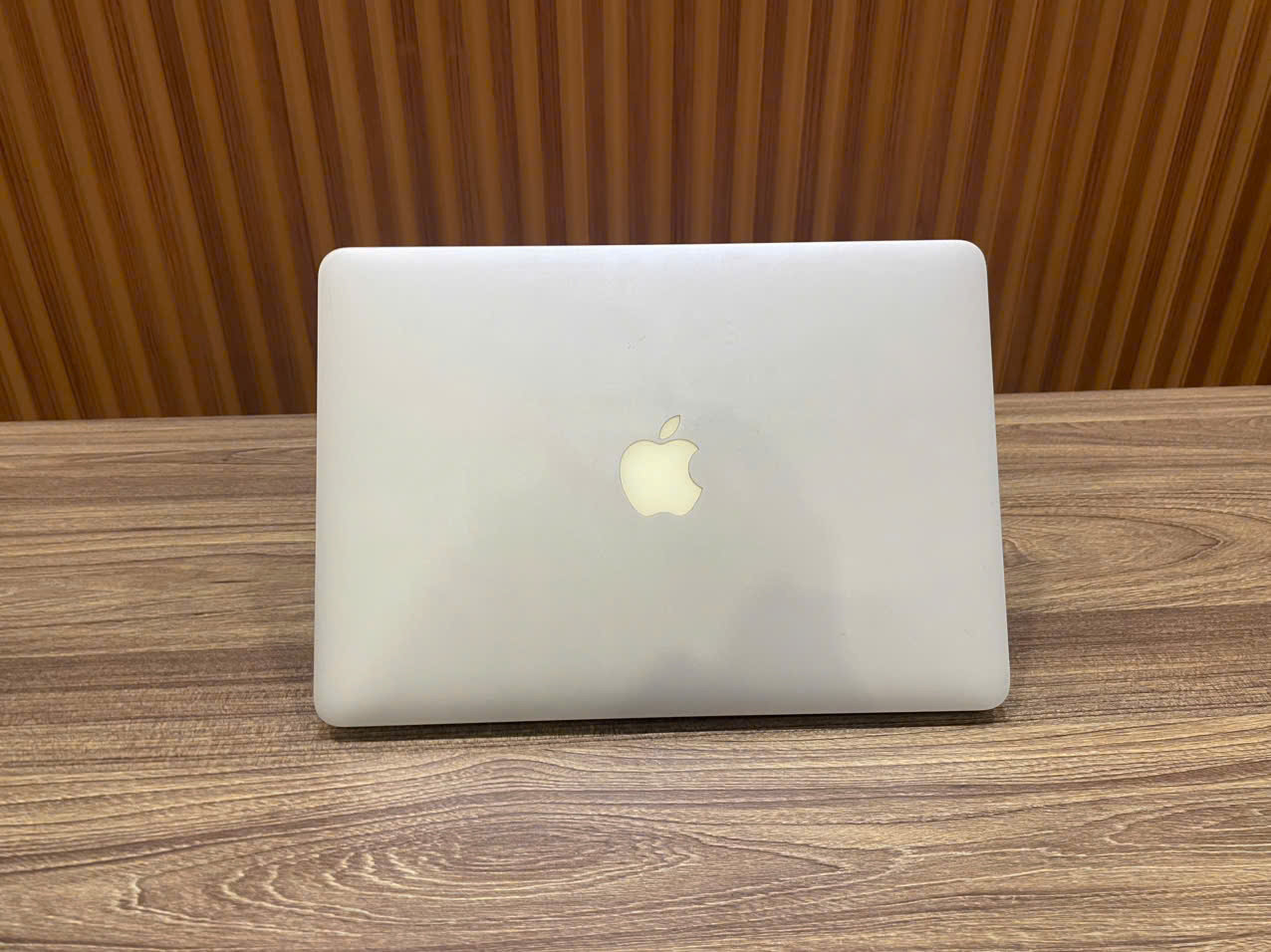 MacBook Pro _ 13.3" / i5-5257U / 8G / 128GB