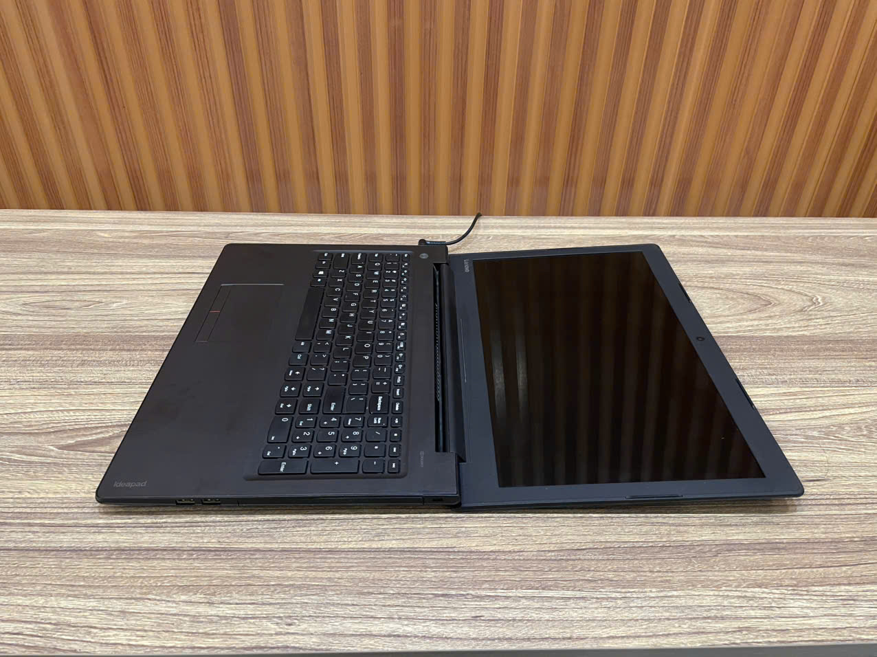 Laptop Lenovo Ideapad _ 15.6" FHD / i5-6200U / 8G / 120G