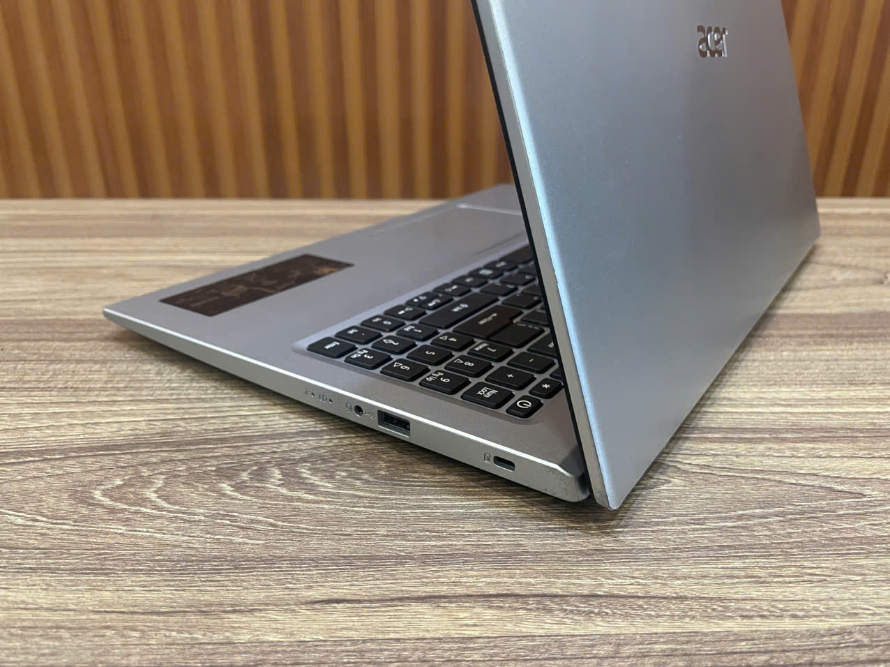 Laptop Acer Aspire 3 _ 15.6" / i5-1135G7 / 20G / 256G (2nd)