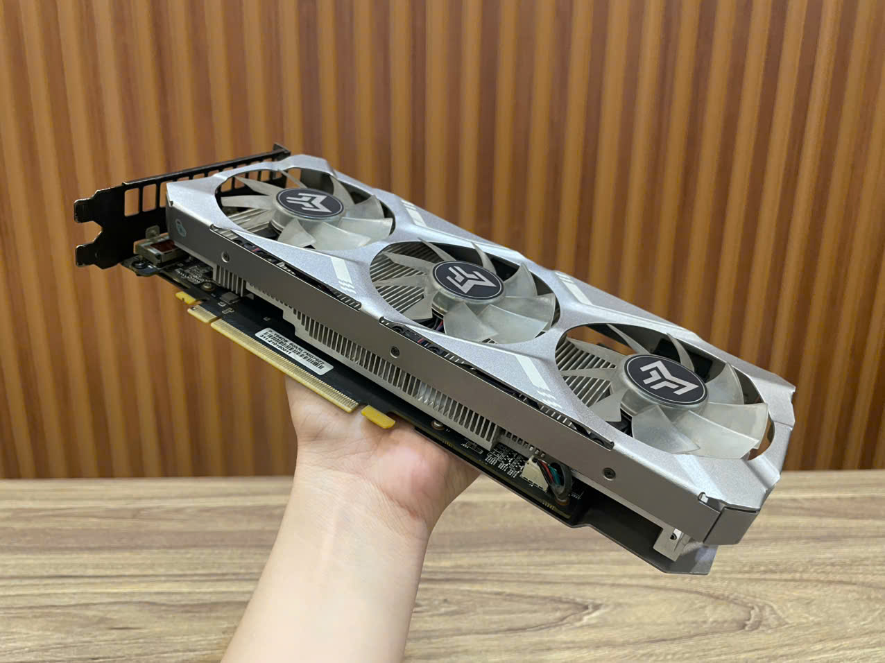 VGA GTX 1660 SUPER 6G 3 FAN LED GALAX Gaming Mạnh