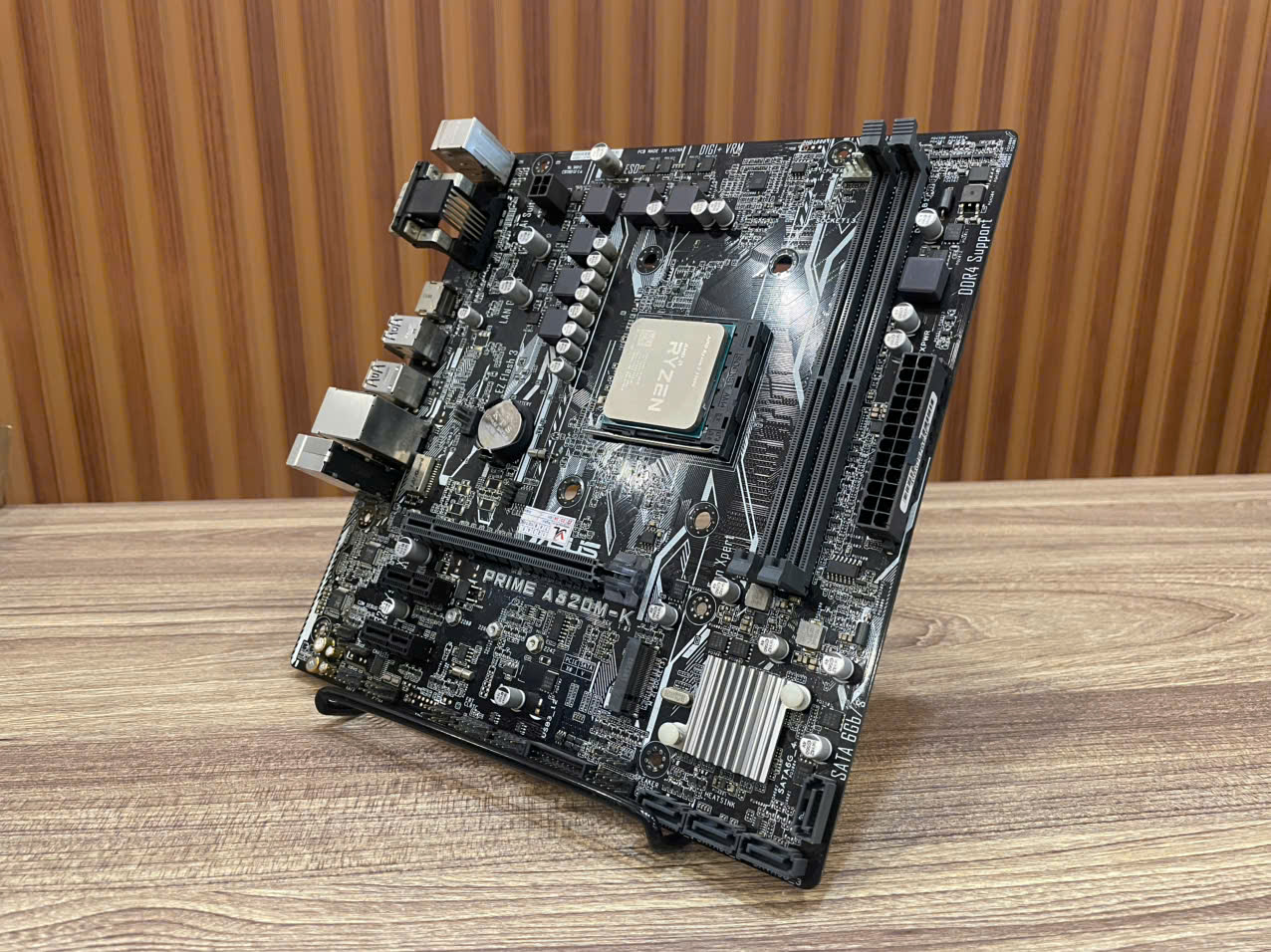 COMBO Mainboard Prime A320M-K ASUS / CPU Ryzen 3 2200U