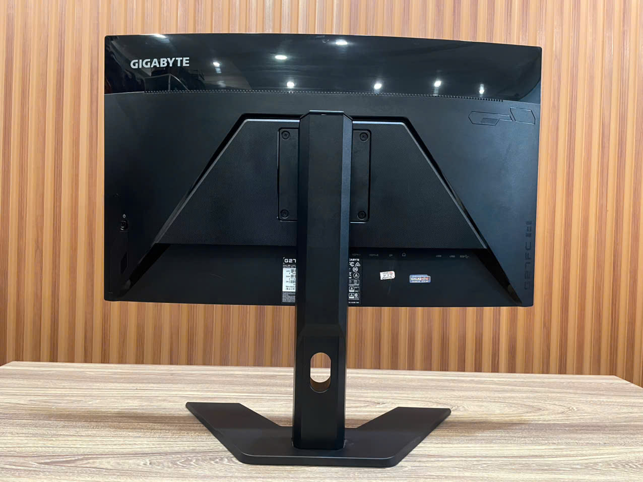 Màn hình Cong GIGABYTE G27FC - 27 Inch - 165Hz / FHD / VA / 1ms
