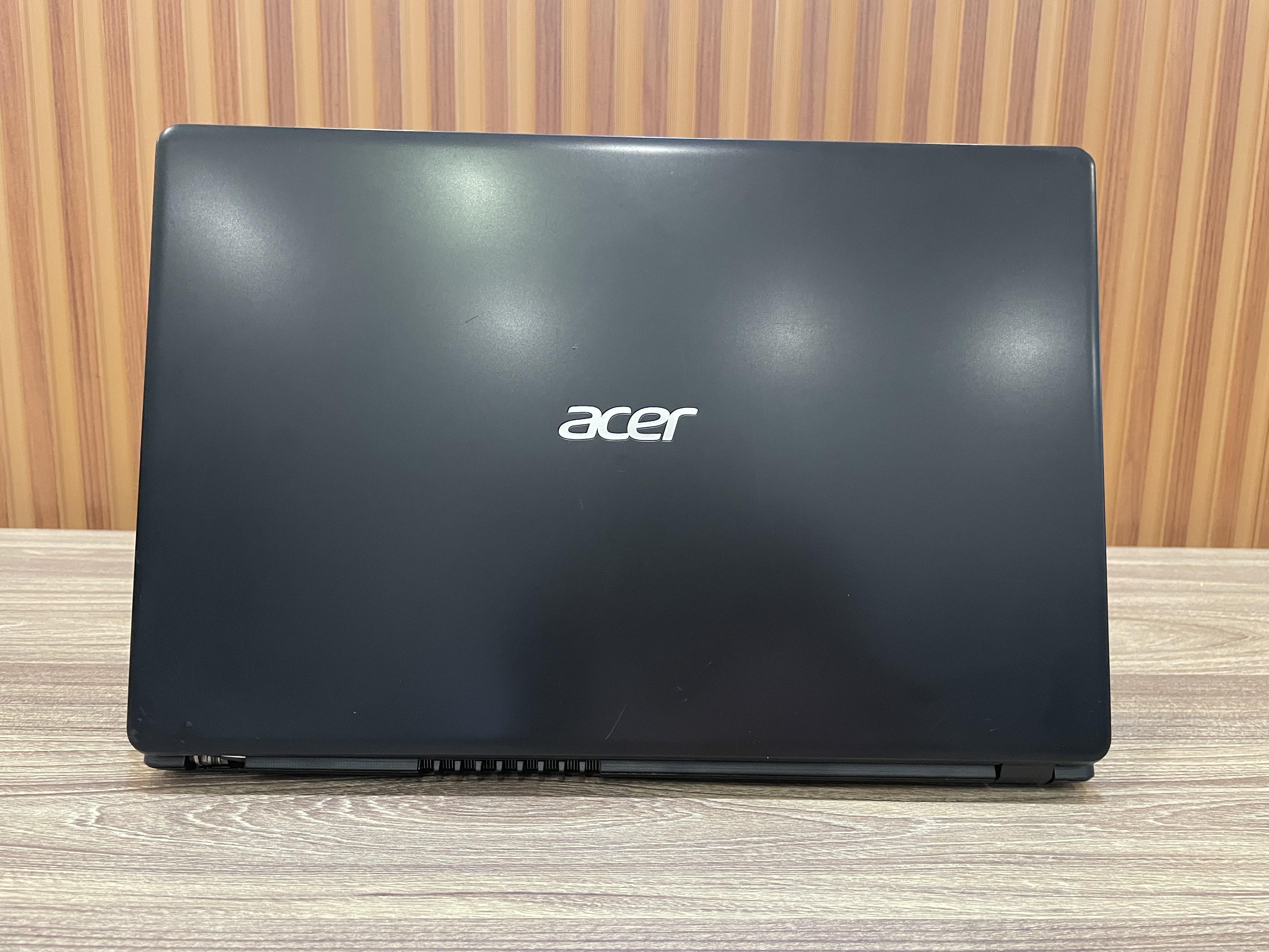 Laptop Acer Aspire 3 - 15.6" HD / i5-1035G1 / 8 GB / 128 GB