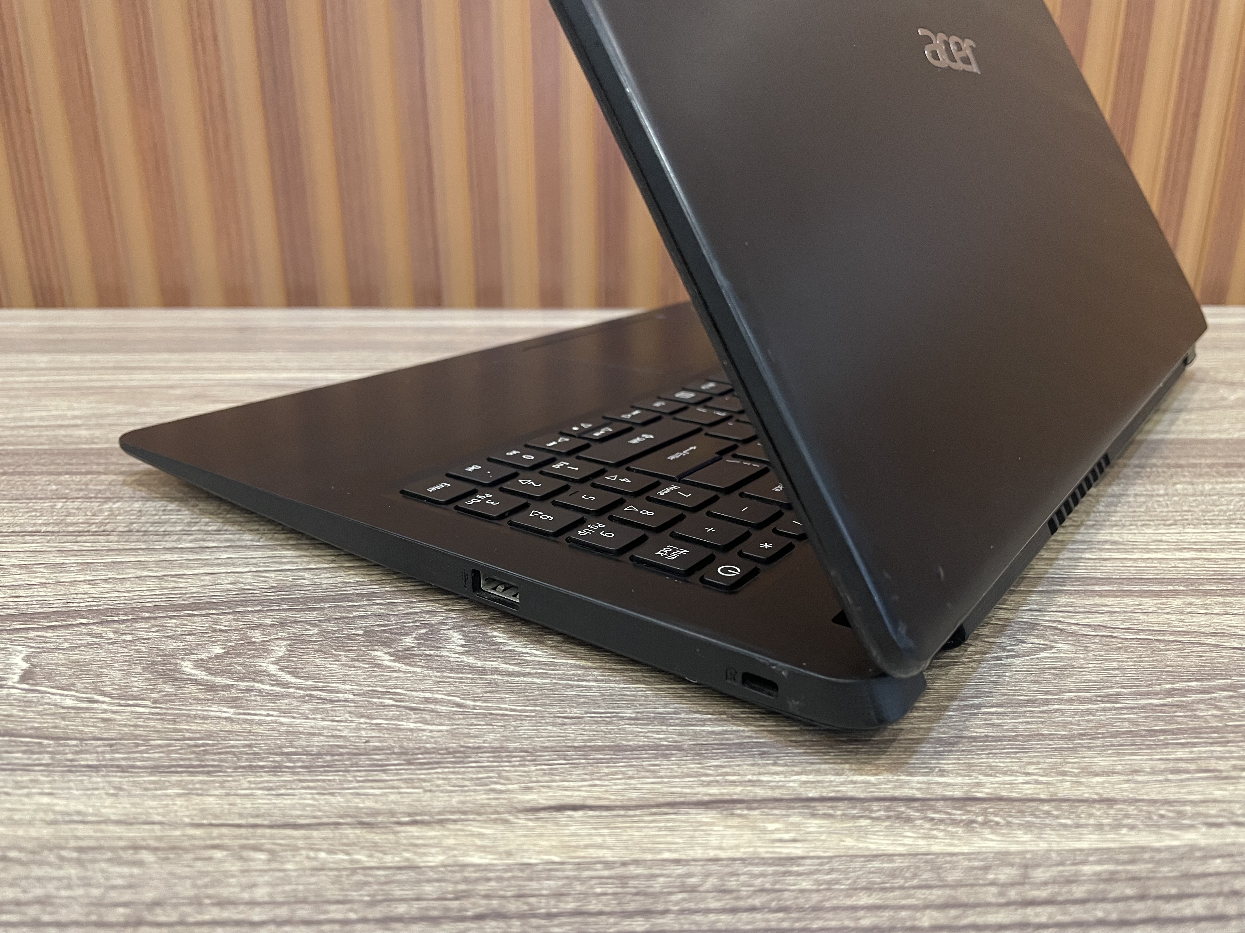 Laptop Acer Aspire 3 - 15.6" HD / i5-1035G1 / 8 GB / 128 GB