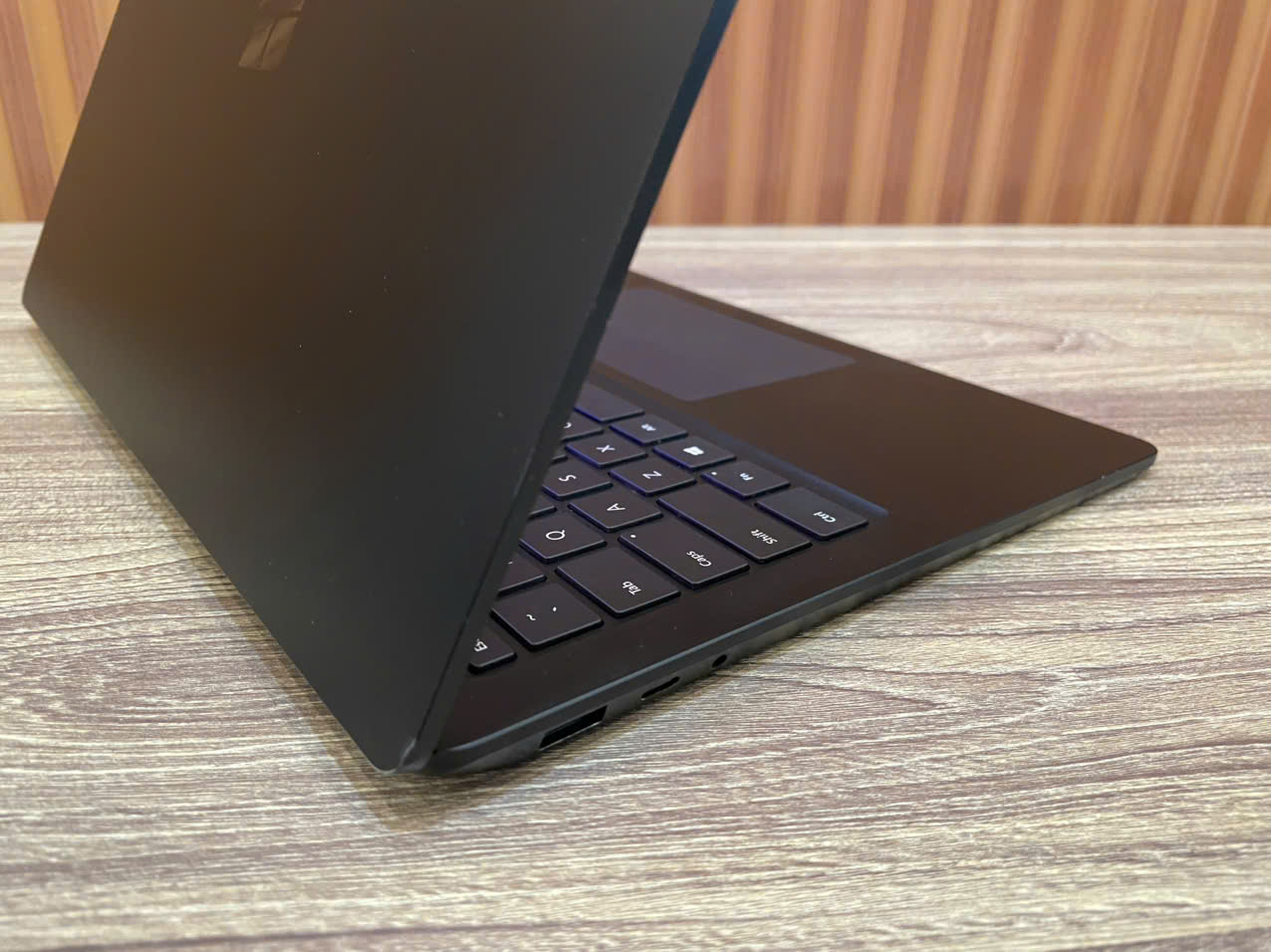 Laptop Cảm ứng Surface Laptop 3 - 13.5" Cảm ứng 2K / i7-1065G7 / 16G / 512G (Tạm hết hàng)