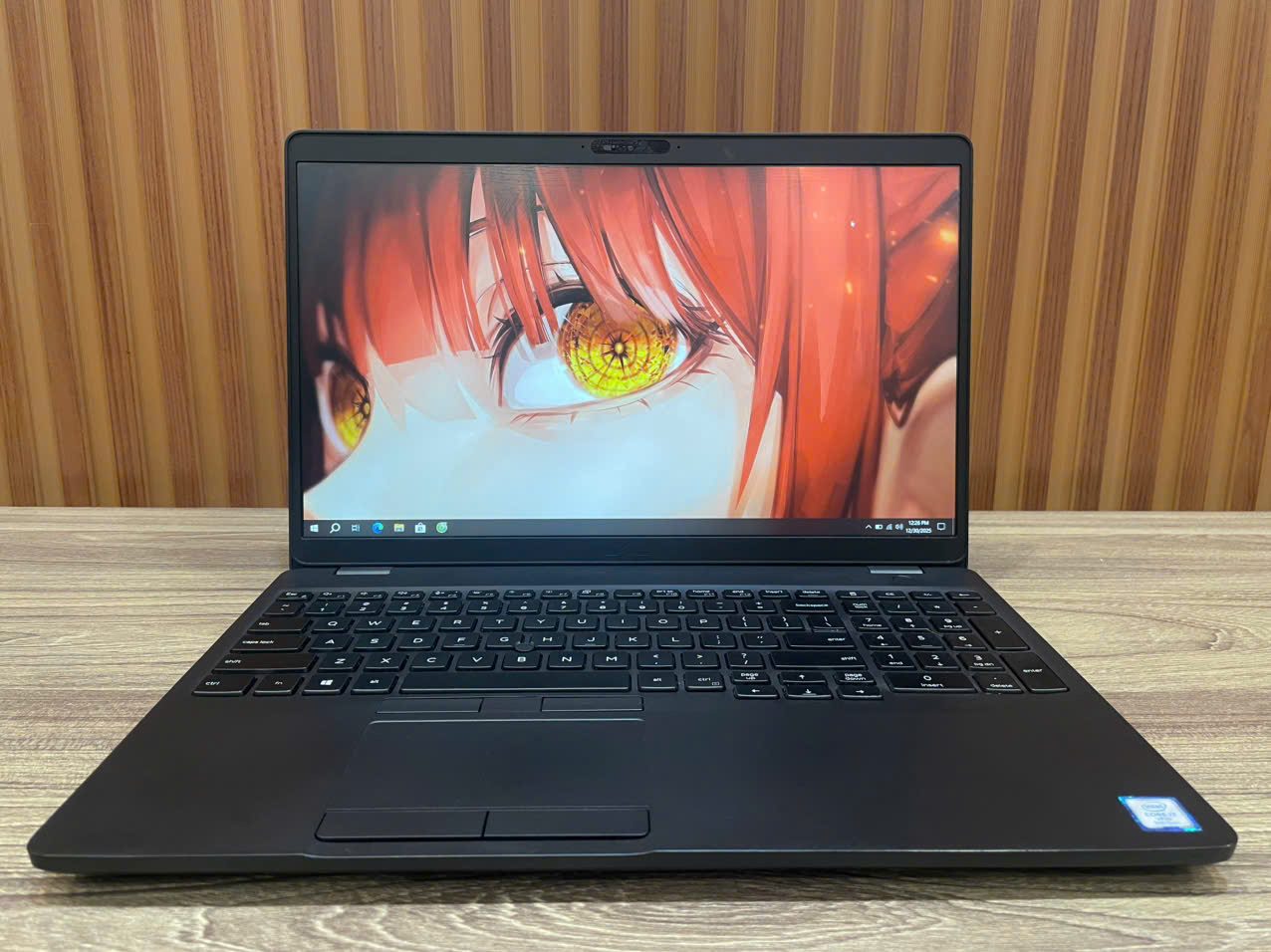 Laptop DELL Latitude 5501 _ 15.6" FHD IPS / i7-9850H / 16G / 250G (Tạm hết hàng)