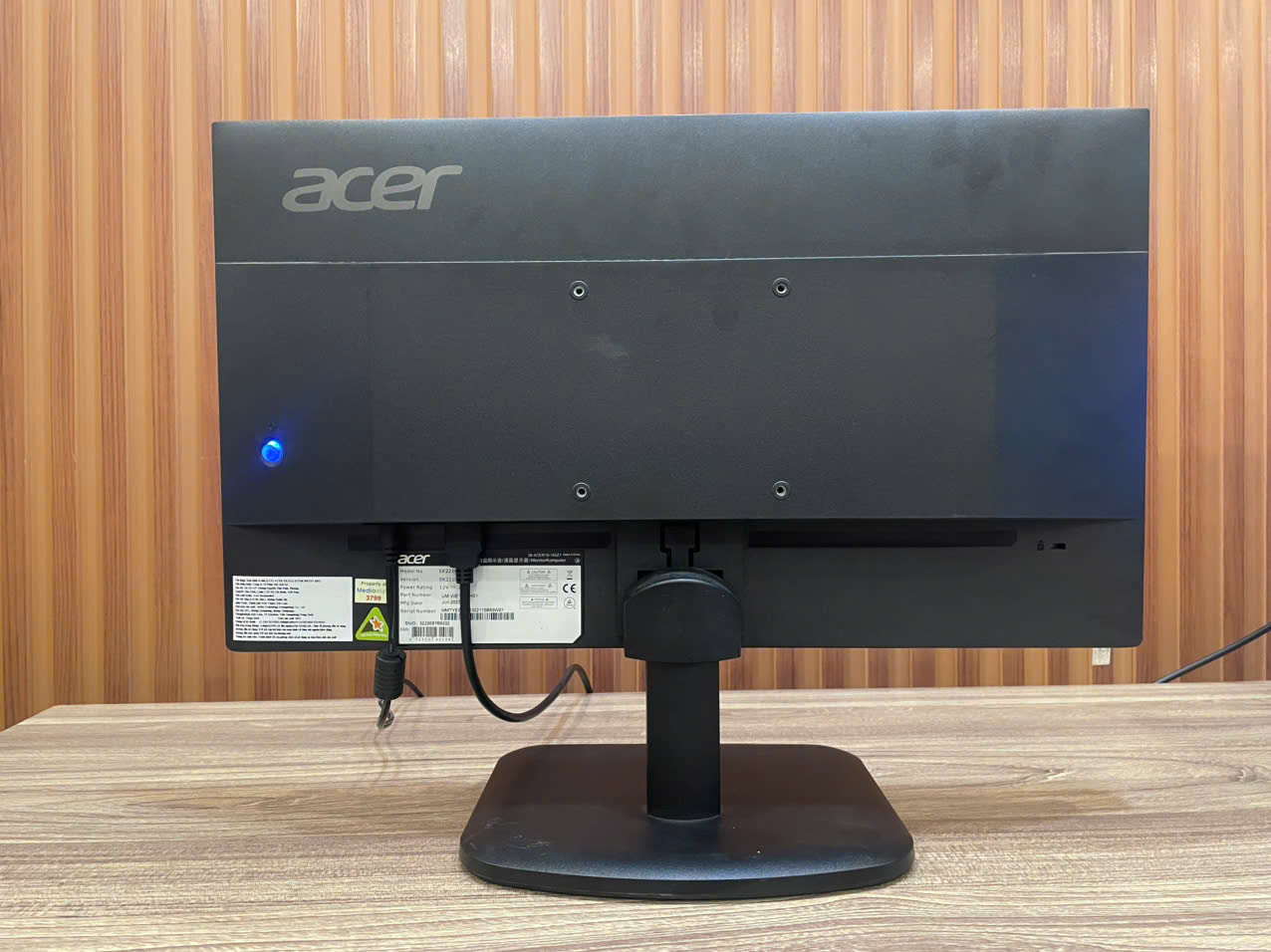 Màn hình Acer EK221Q - 22 Inch - FHD / IPS / sRGB / Free-Sync (Tạm hết hàng)