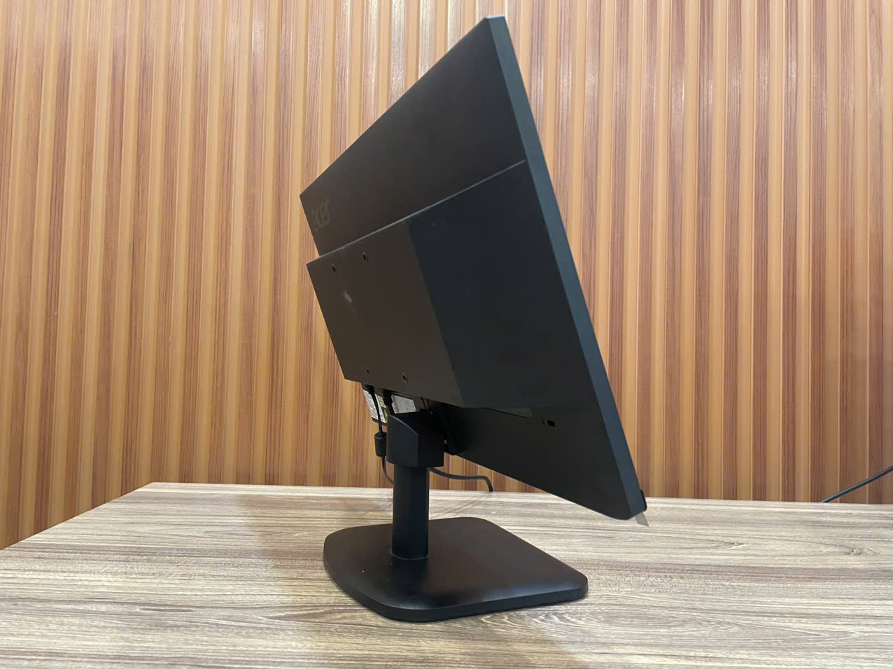 Màn hình Acer EK221Q - 22 Inch - FHD / IPS / sRGB / Free-Sync (Tạm hết hàng)