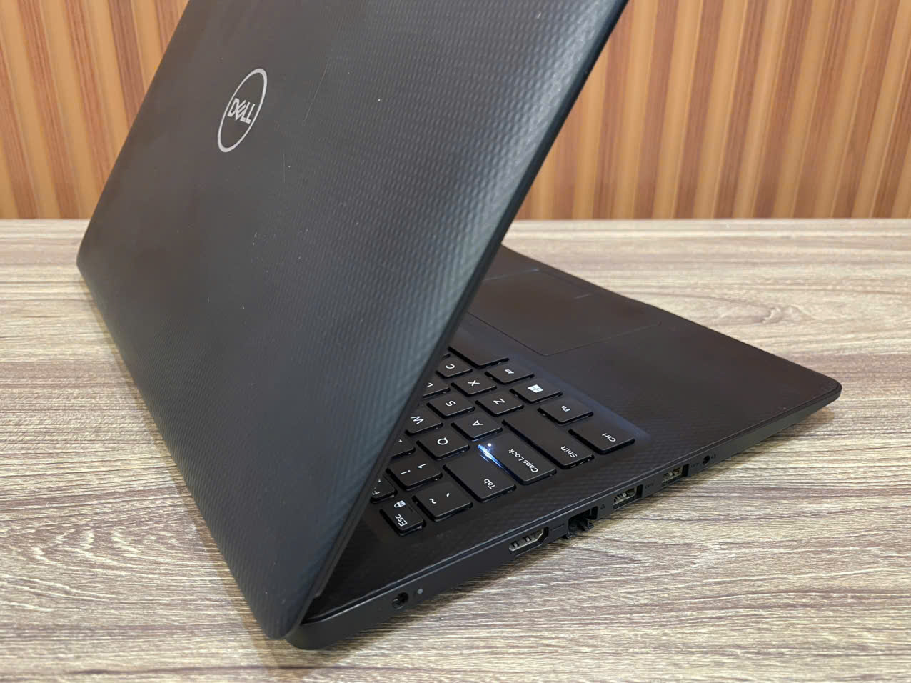 Laptop DELL Inspiron 15 3593 - 15.6" FHD / i5-1035G1 / 8G / 120G