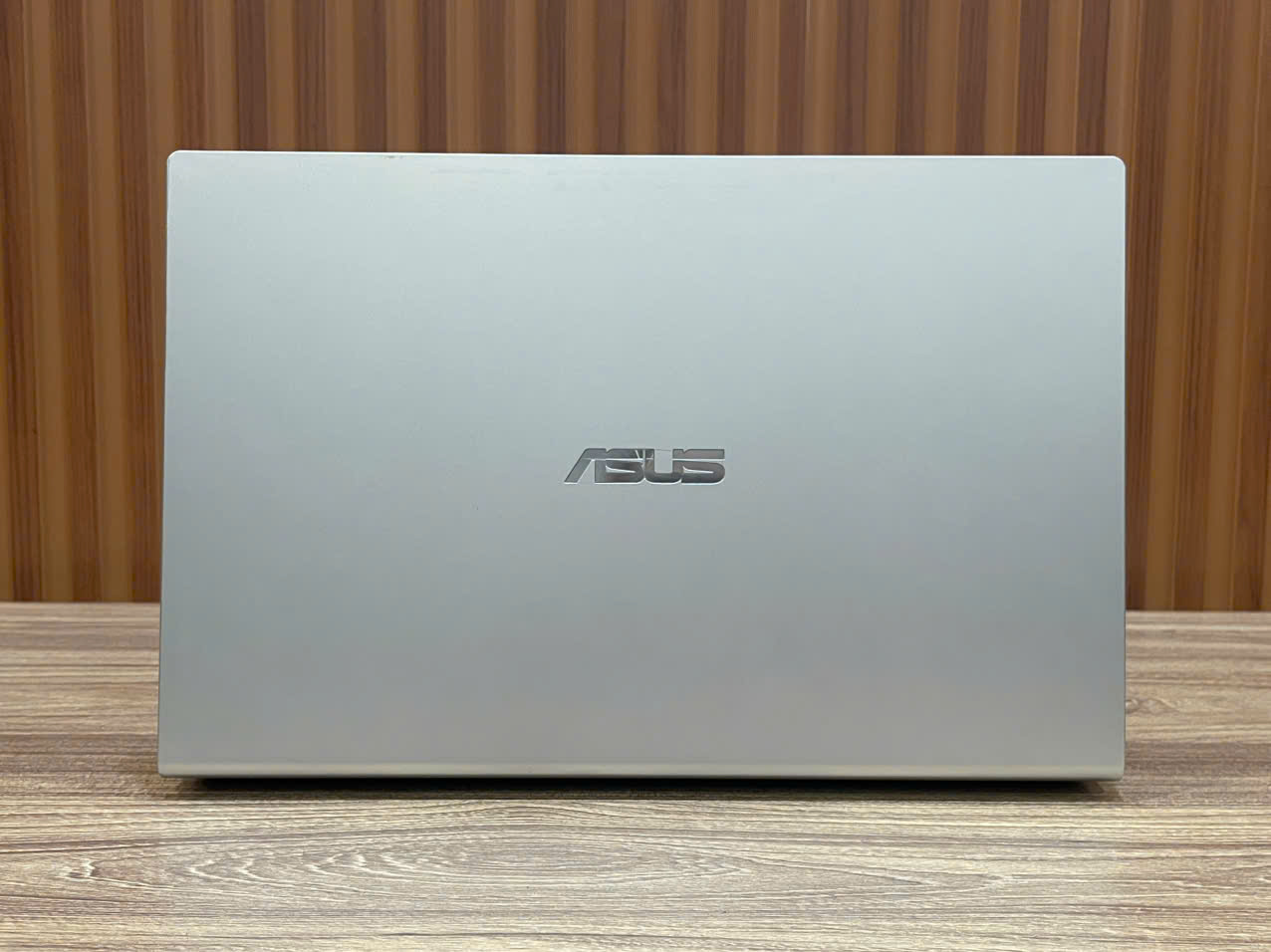 Laptop ASUS Vivobook - 15.6" FHD / i5-8265U / 8G / 256G (Tạm hết hàng)