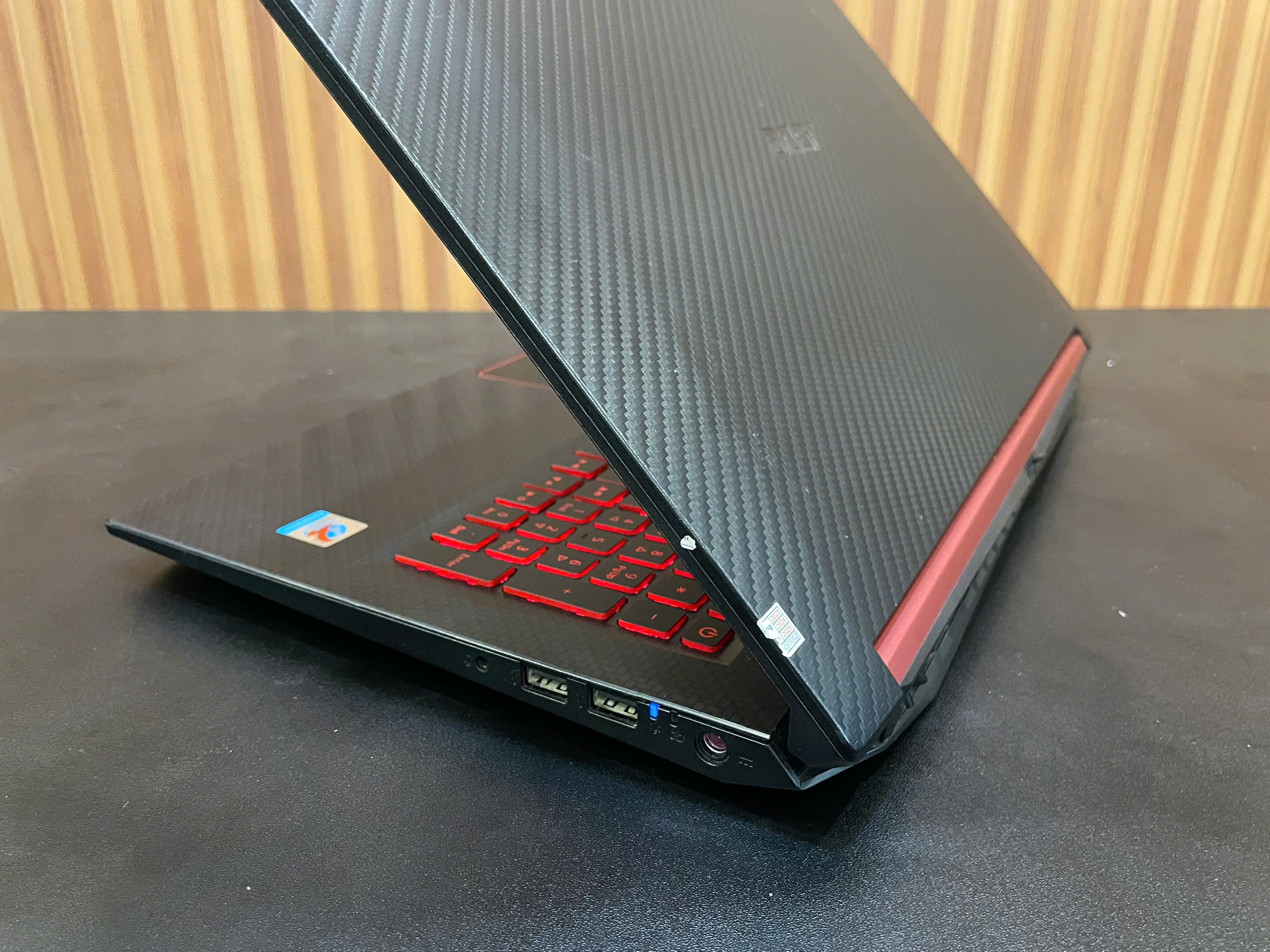 Laptop Gaming Acer Nitro AN515 - 15.6 inch FHD / i5-8300H / GTX 1050 4G / 16GB / 256GB m2 (Tạm hết hàng)
