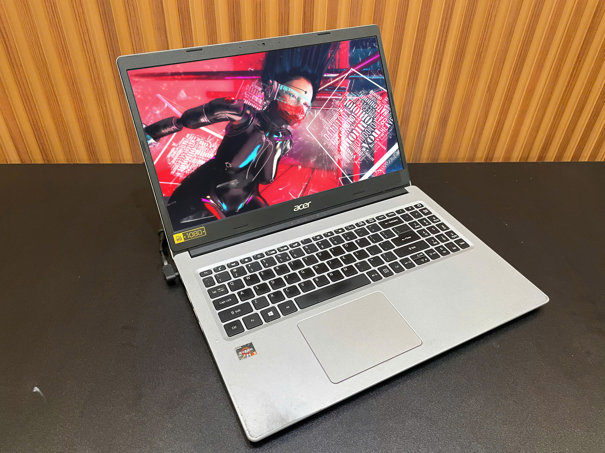 Laptop Acer Aspire 3 - 15.6" FHD / Ryzen5 3500U / 8G / 256G / VGA Gaming