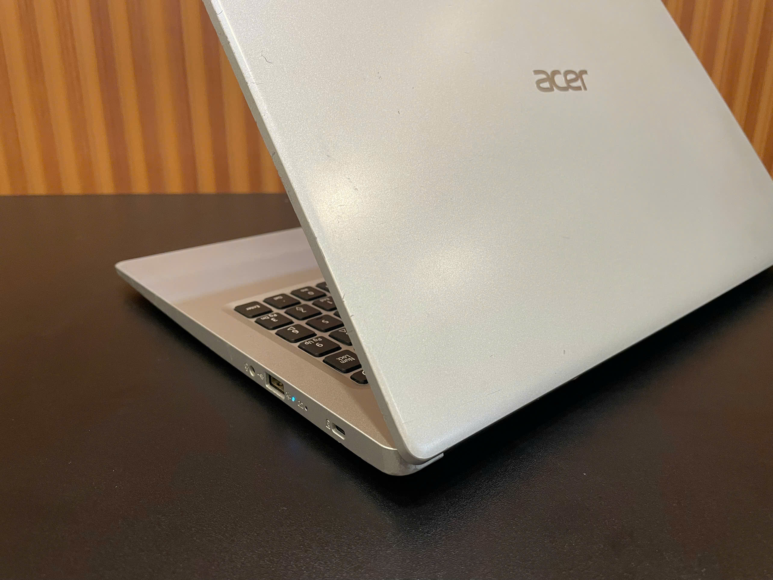 Laptop Acer Aspire 3 - 15.6" FHD / Ryzen5 3500U / 8G / 256G / VGA Gaming