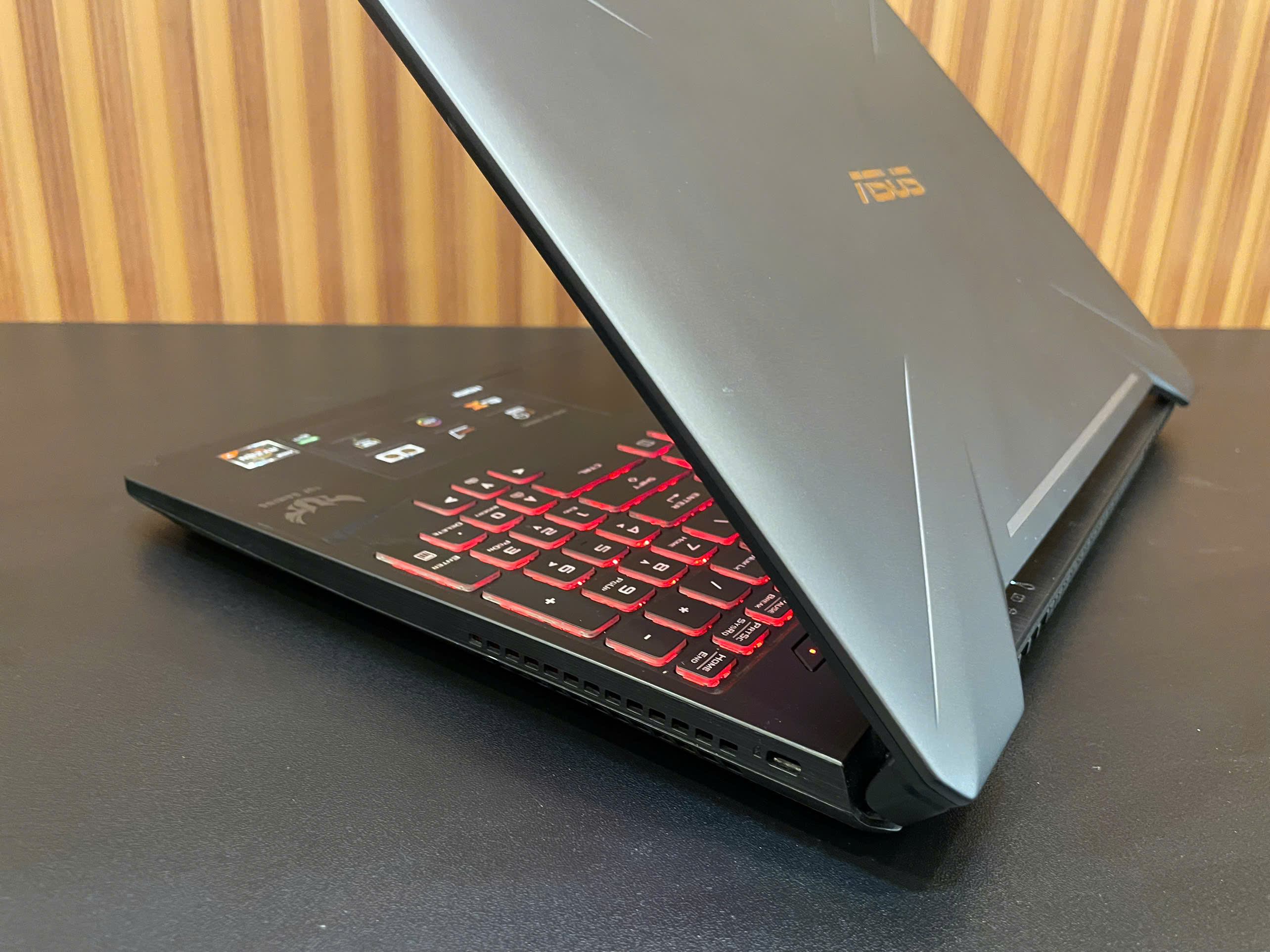 Laptop Gaming Asus TUF F5 - 15.6" IPS 120Hz / Ryzen 7 3750H / GTX 1660 Ti / 16G / 512G (2nd)